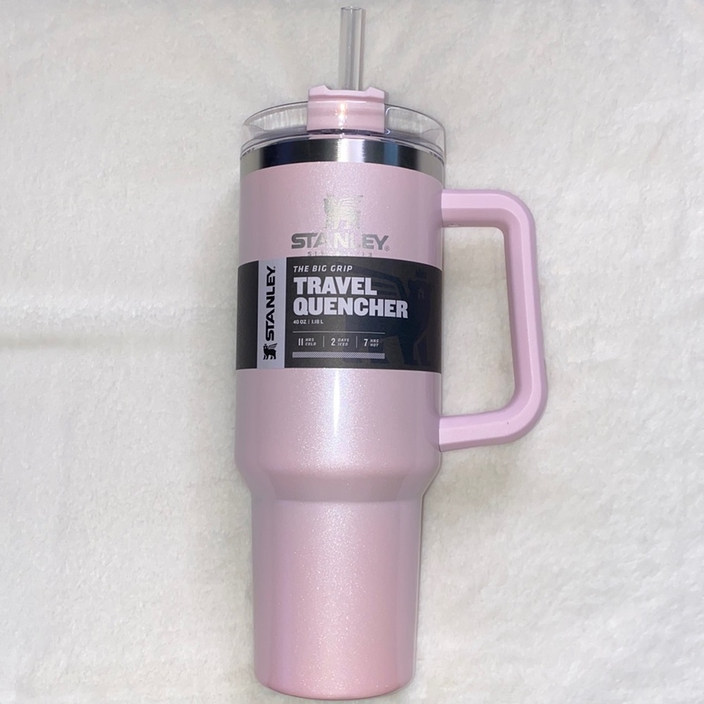 *NEW IN BOX* Stanley Quencher 40oz Tumbler - Parfait Pearlescent